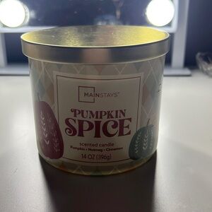 pumpkin spice candle